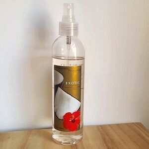 Discontinued Bath and body works Exotic Coconut